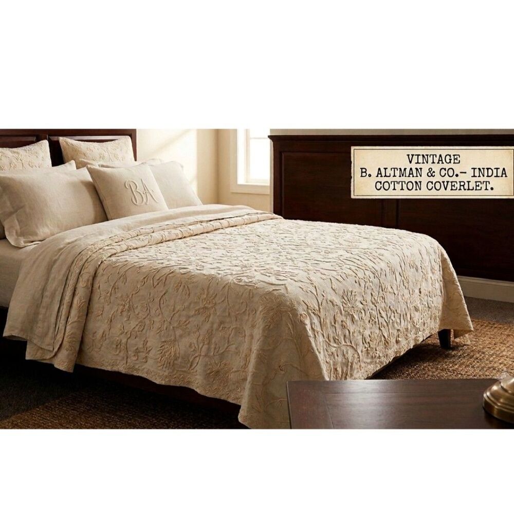 B. Altman & Co VTG Crewel Coverlet Full Bedspread Cotton Cream Chain Stitch